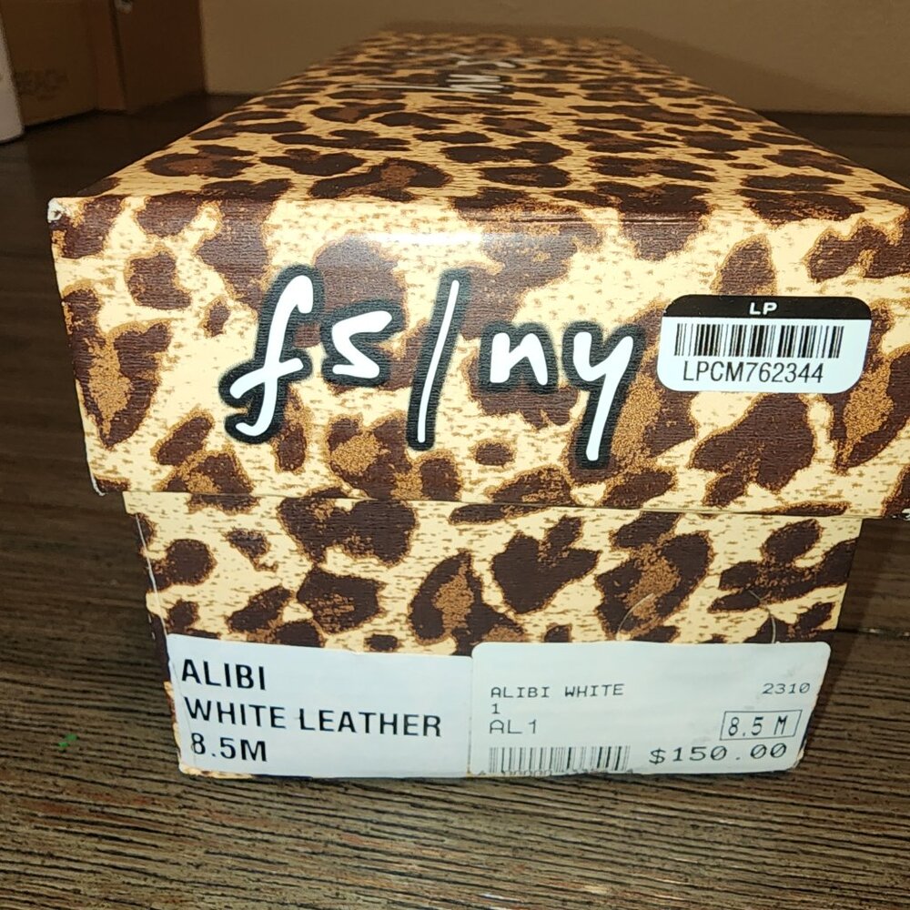 French Sole White Leather Alibi Sandals NWT Size 8.5 - Picture 4 of 8